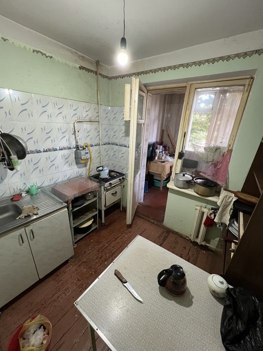 Продается 2х комнатная квартира в 1м микрорайоне (октябрь)