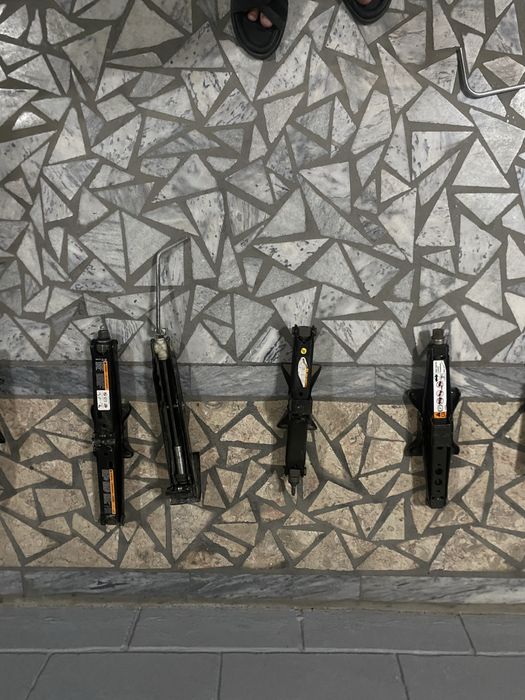 Домкратла сотилади болиши 120 дан