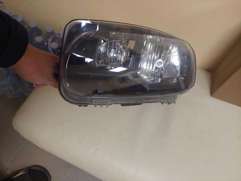 Фар Ляв за Ситроен Берлинго 2018
CITROEN BERLINGO III