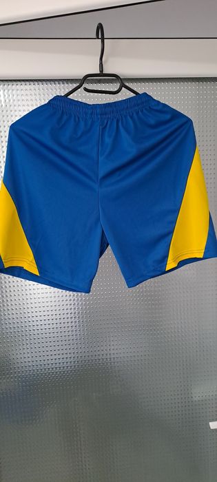 Vând pantaloni sport