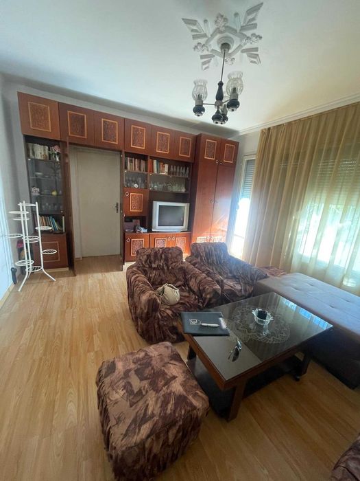 Продава се Тристаен апартамент в Пловдив, Кючук Париж - 84 кв.м за 1310 €/кв.м - Снимка #1