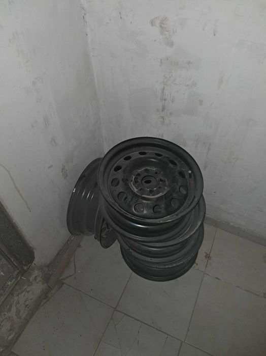 Диски R 14, 4×98 на ВАЗ.