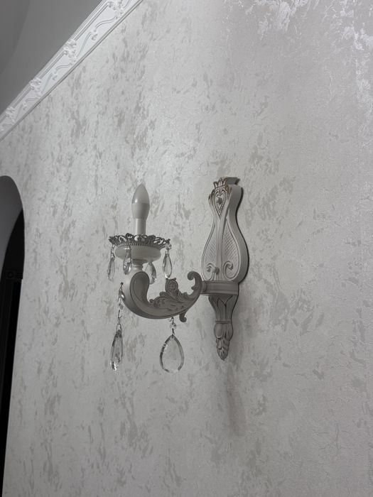 Люстра  и 2 бра в зал