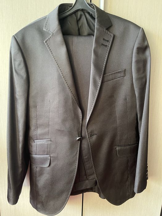 Классические костюмы