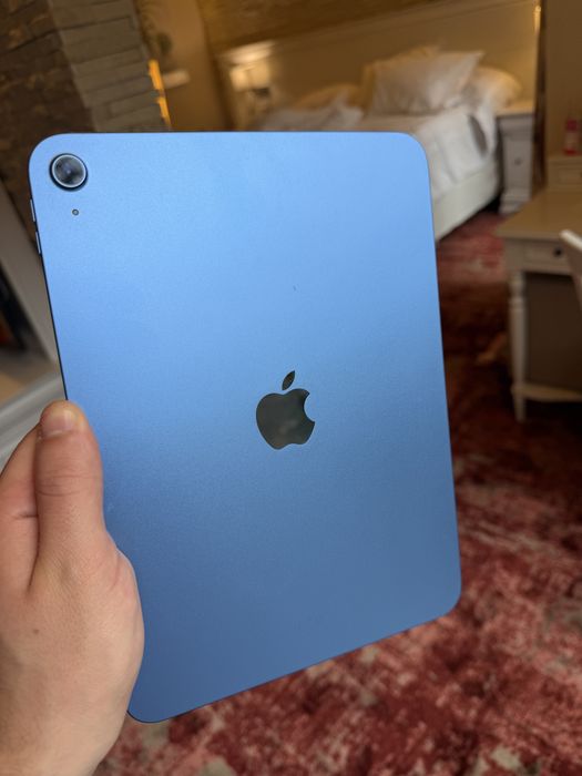 Apple iPad 11, 128GB, Wi-Fi, Blue