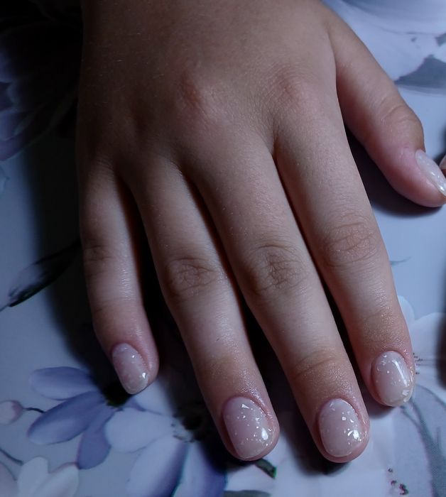 Маникюр наращивание