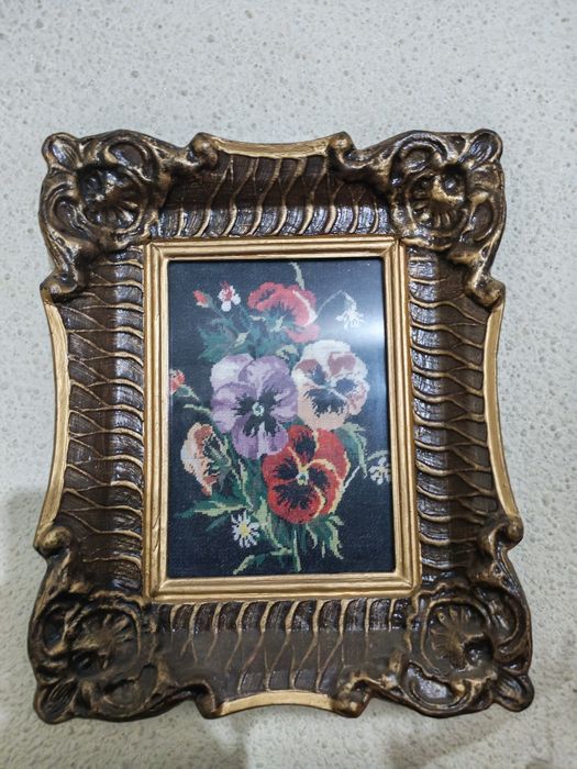 Goblen, dar lucrate manual.