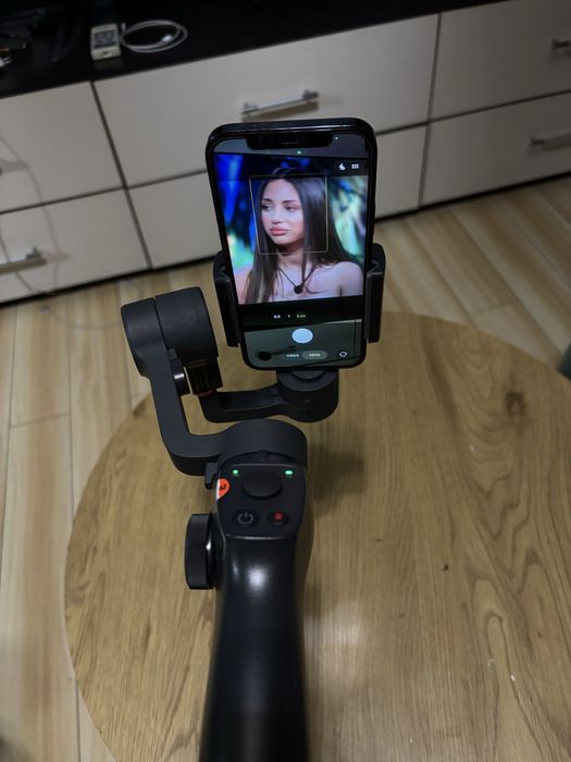 Vand Stabilizator Gimbal pe 3 axe iSEN Capture 2S,