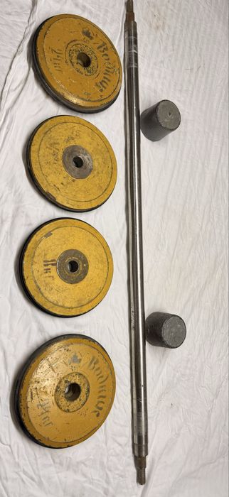 Продам Штанга :гриф и 4 блина