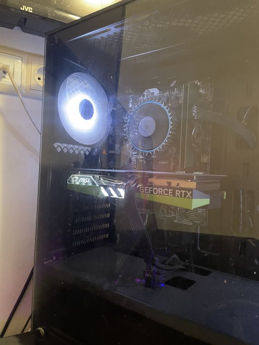 Продавам гейминг сетъп