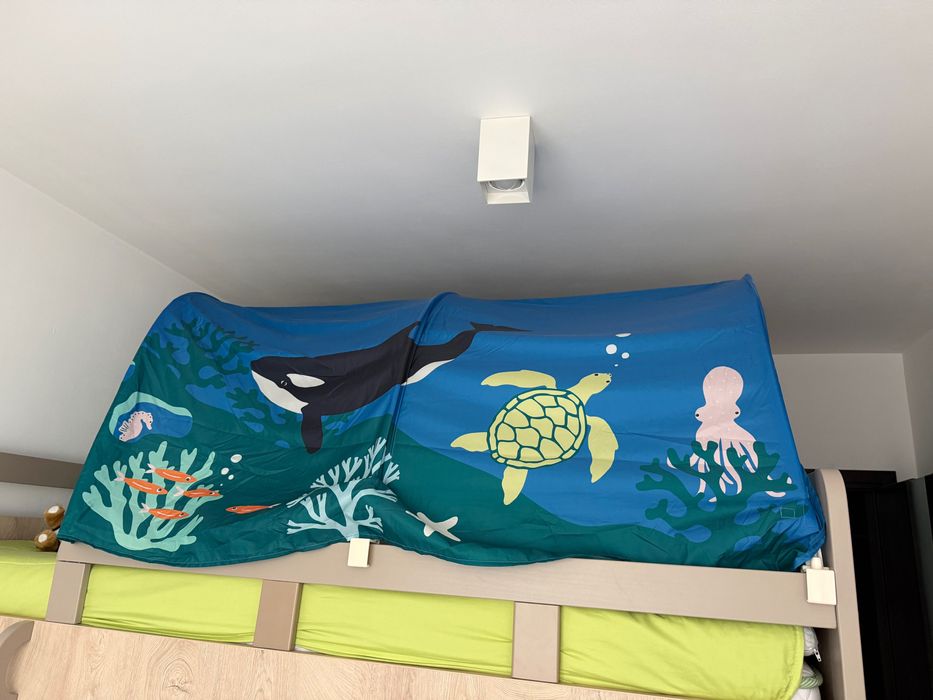 Навес за легло с морски животни