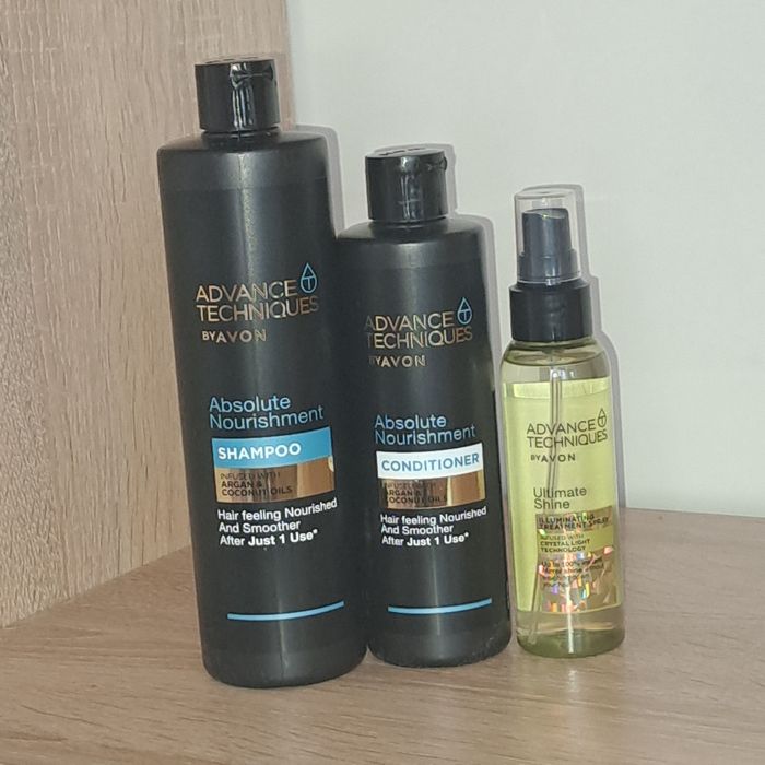 Избери подарък! Ароматен комплект, подаръчна торбичка и картичка.