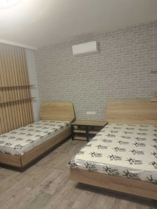 Продам Котедж 4 соток  Президентский трасса рядом