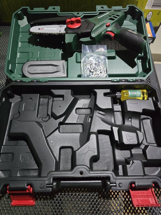 Trimmer / ferastrau / mini drujba + LANȚ SUPLIMENTAR REZERVĂ pe acumulator 12V Parkside NOU, SIGILAT cu BON FISCAL și GARANȚIE 3 ANI