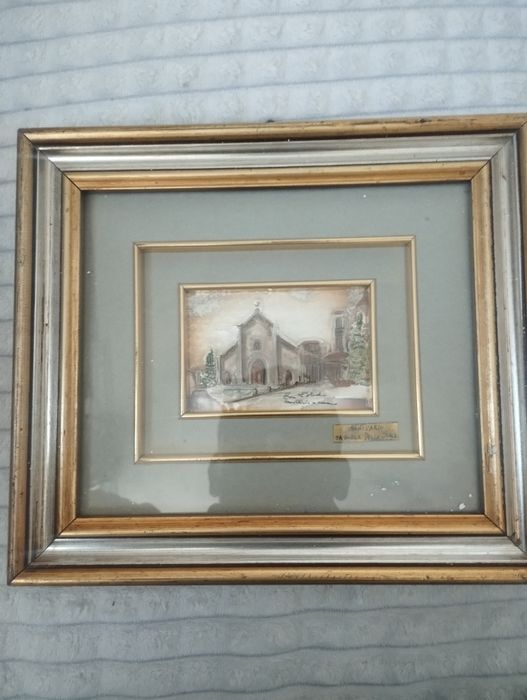 Vând 2 tablouri unul este placat cu aur și unul cu argint