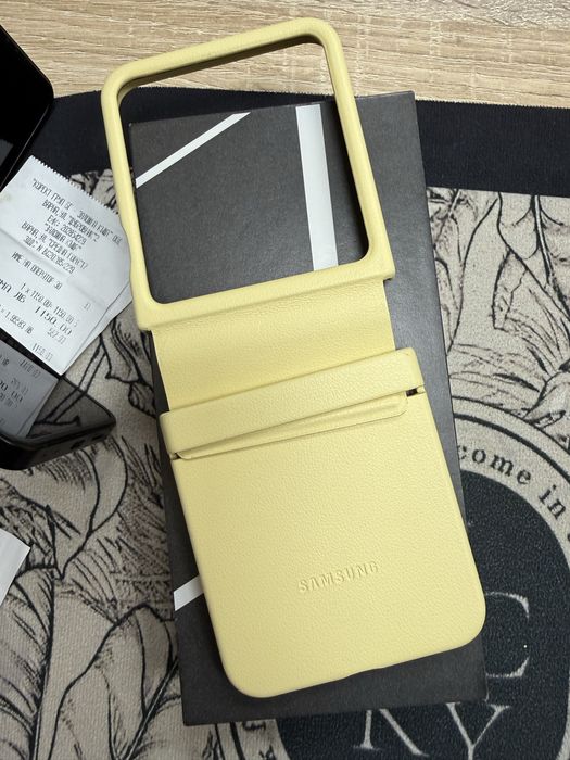 Samsung Galaxy Z Flip 7 FE 5G 8/128gb - заключен