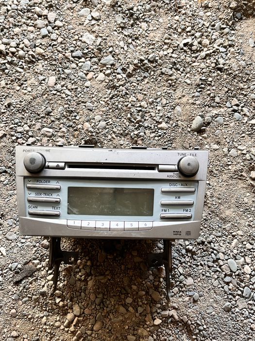 Могнитолана машину