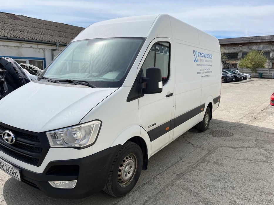 Vand duba Hyundai H350 folosita pt transport extern, stare buna