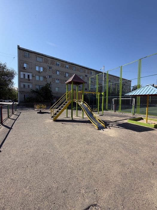 Центрден 2-комн квартира сатылады