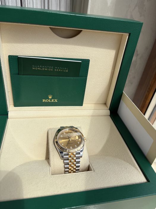 Rolex Datejust 41 Ref. 126333 Champagne Diamond Dial – Full Set 2023