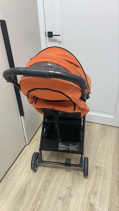 Продам коляску anex air X