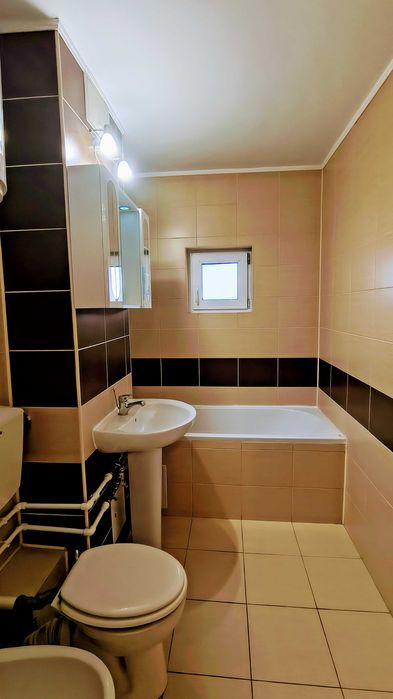 Ap spatios cochet decomandat 2 bai Piata 1 Mai/Ion Mihalache- Kiseleff