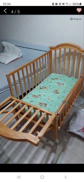 Продам детскую кроватку