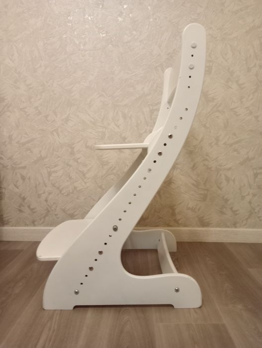 Растущий стул Кузя белый