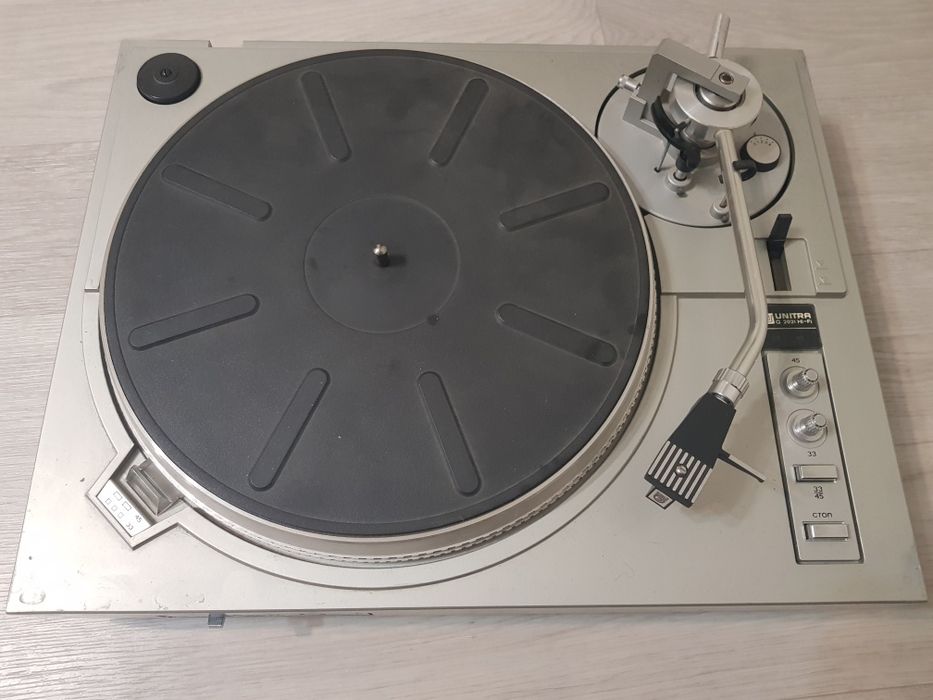 Арктур 006 проигрыватель винила