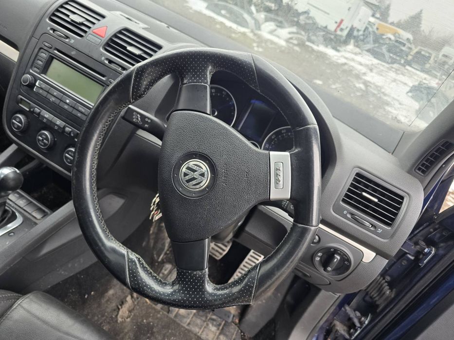 Продавам Голф 5 GTI на ЧАСТИ (Golf V 2.0 TFSI 200hp) имам и други коли