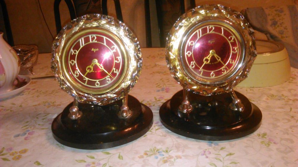 Продаю хрустальные часы