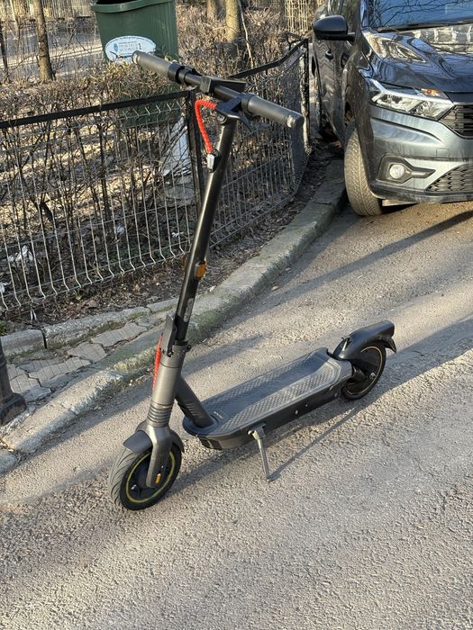 Trotineta electrica ninebot max g2