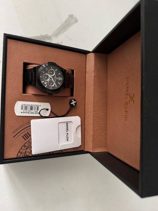 Часы Daniel Klein