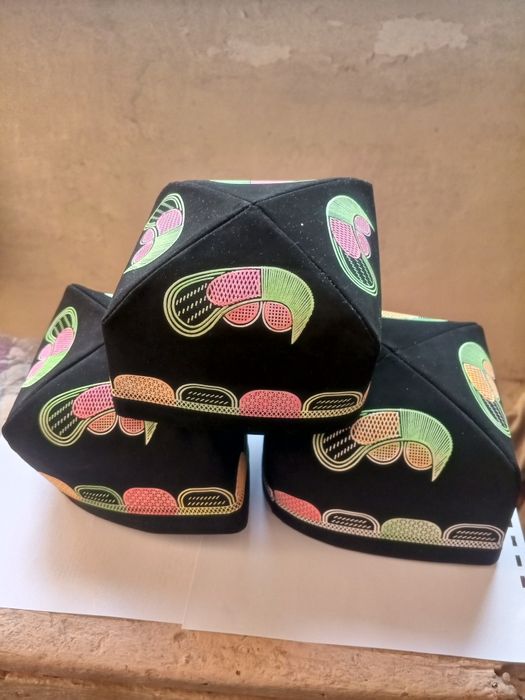 Rangli Do'ppilar Sotiladi