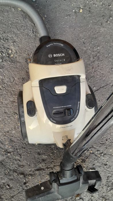 Продам пылесос бу Bosch