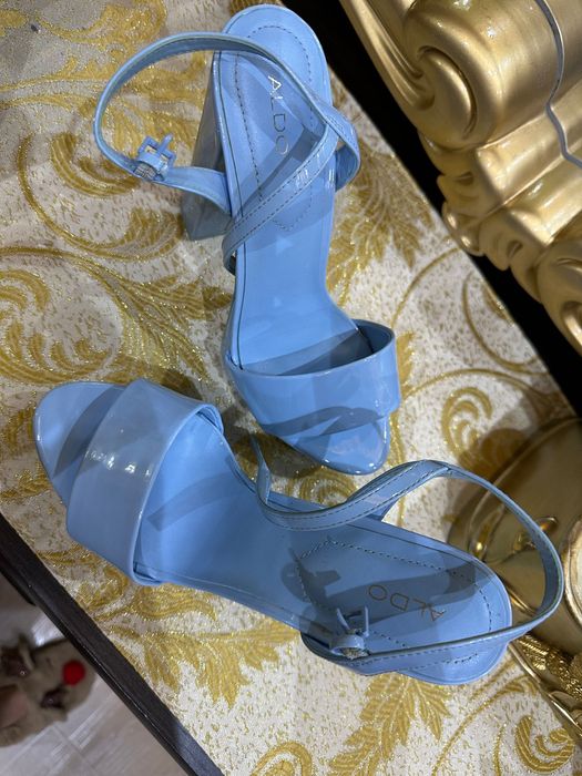 Обувь, босоножки