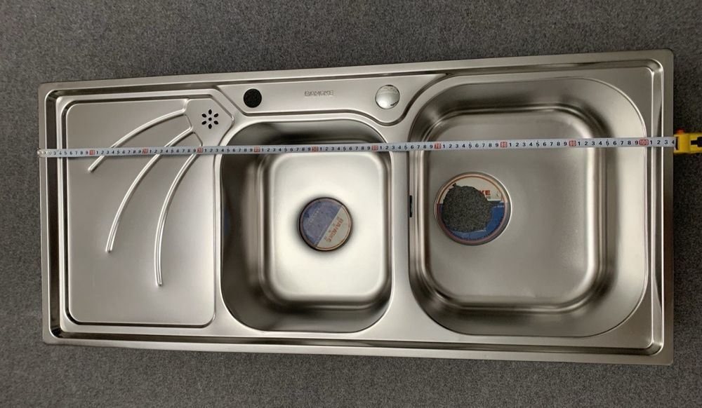 Продам мойку для кухни