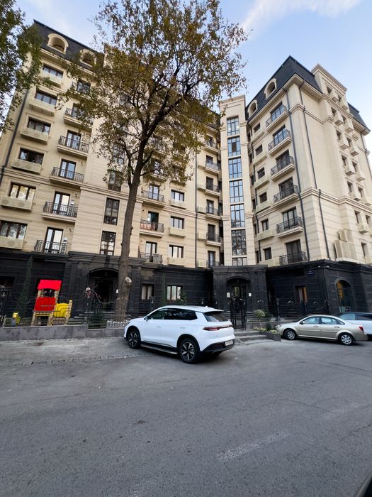 2/6/8 Буюк Ипак Йули 45м2 ЖК сайрам Ориентир: Бредли (Бий,Буз базар)