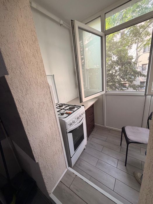 Inchiriez apartament 2 camere, Profi - Marasesti