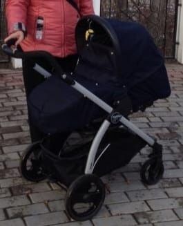 Продается  коляска  Peg-perego