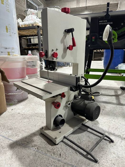 Ленточнопильный станок по дереву JDD240II - НОВЫЙ