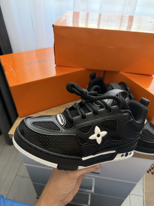 Adidasi Louis Vuitton / LV Skate Black / Negru / Premium