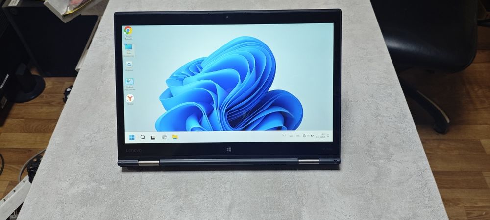 Ноутбук X1 Yoga .