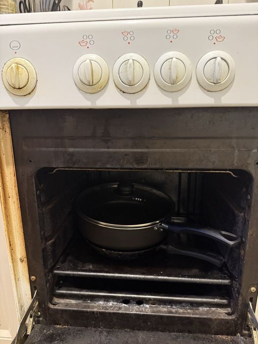 Продам газовую плиту дешево