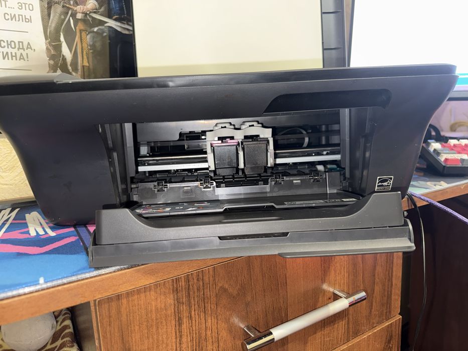 Принтер HP Deskjet 2050