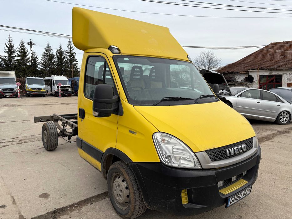 DEZMEMBREZ PIESE Iveco DAILY 4 2,3 HPI 35 S10 35 S12 35 S14 CABINA CU SASIU 2010 Euro 4