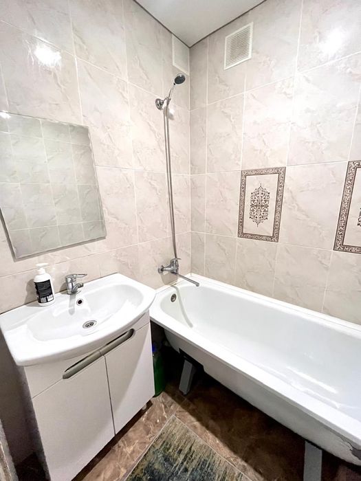 Сдается 2х комн квартира посуточно