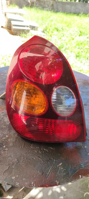 Ляв стоп за toyota corolla e110 compact