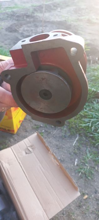 Продам Помпу на МТЗ