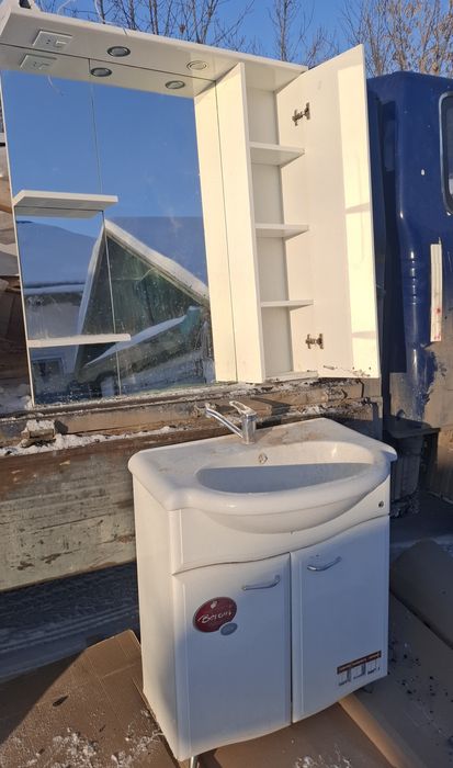 Раковина  со шкафом бу